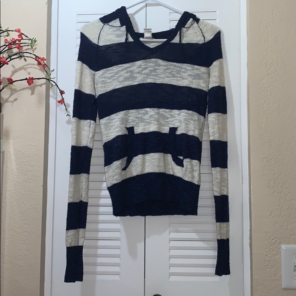 Long sleeve lightweight hoodie